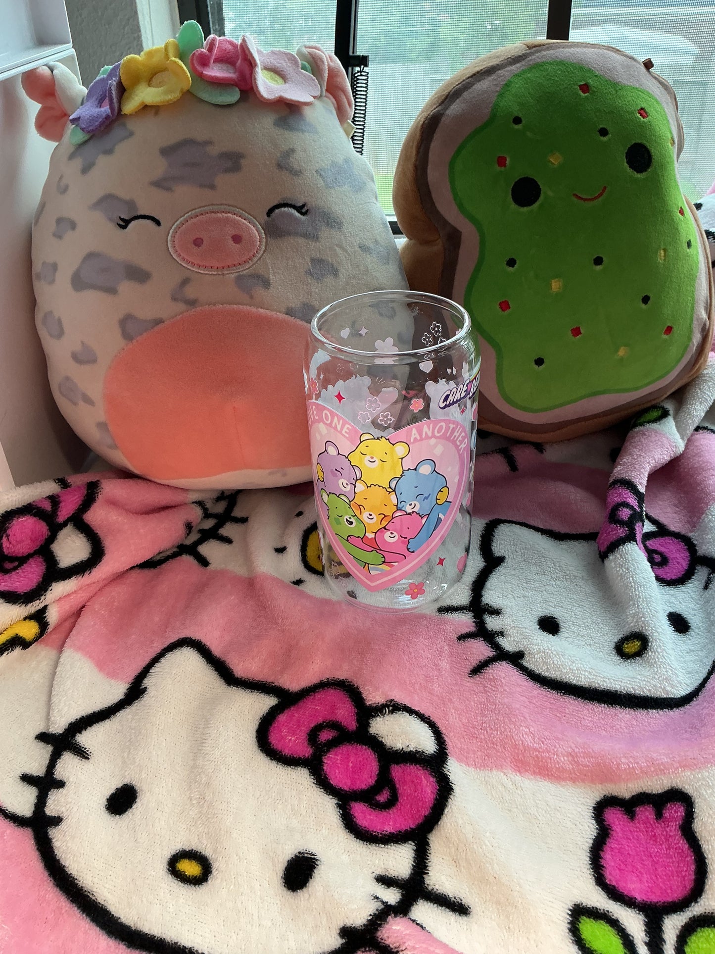 UVDFW Cups with lid and straw