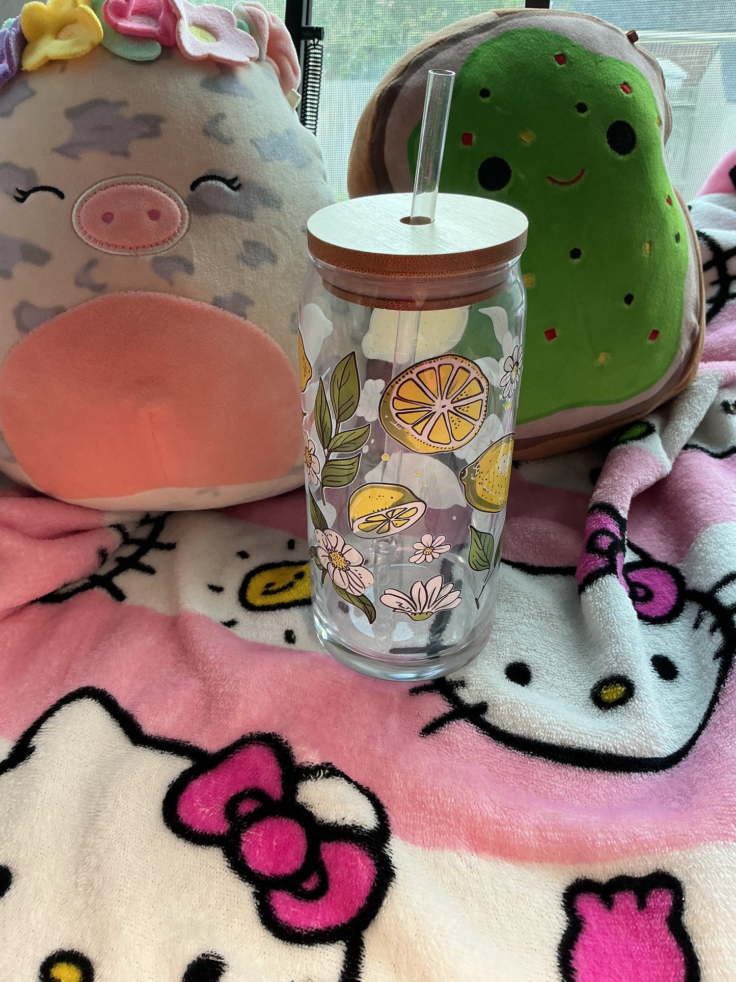 UVDFW Cups with lid and straw