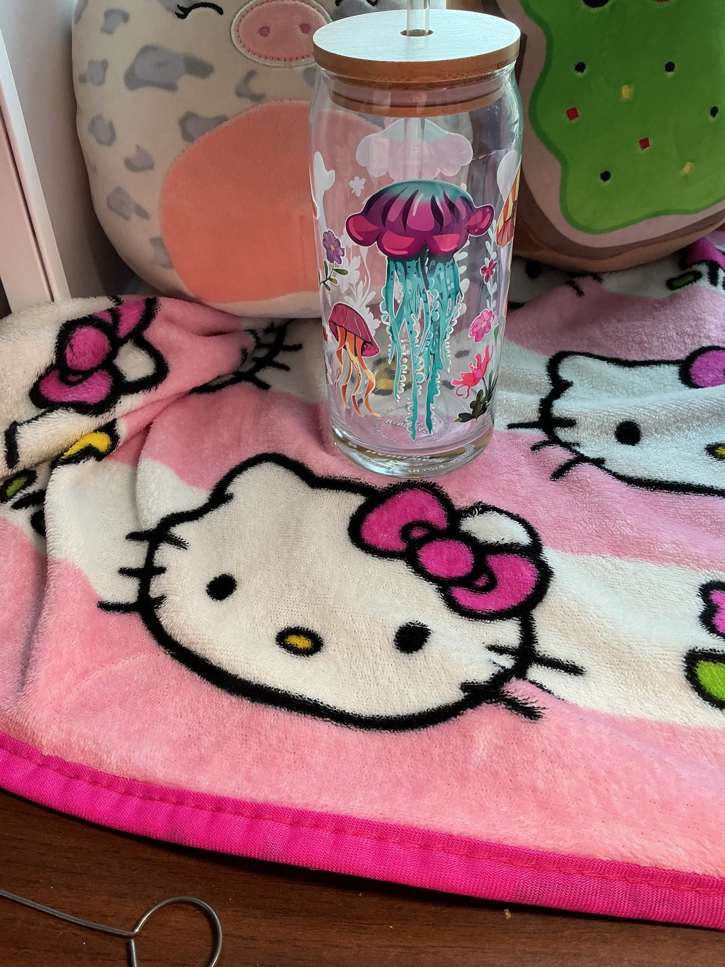 UVDFW Cups with lid and straw