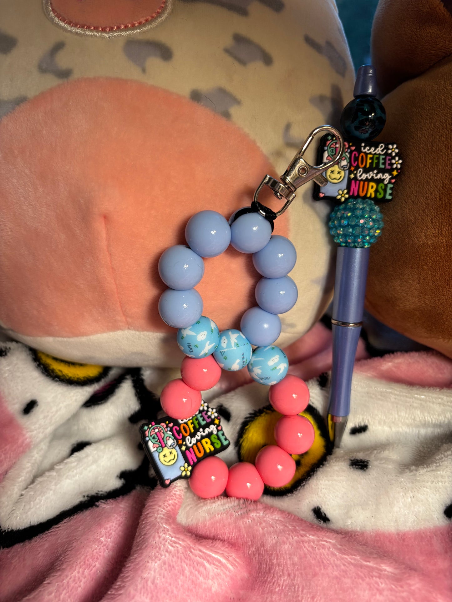 Infinity keychain and pen set.